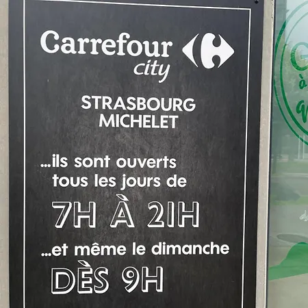 Apartament 25 M2 Tour Black Swans Centre Tram C Et E Direct Parlement Europeen A 15 Minutes Arrivee 24 Sur 24 *